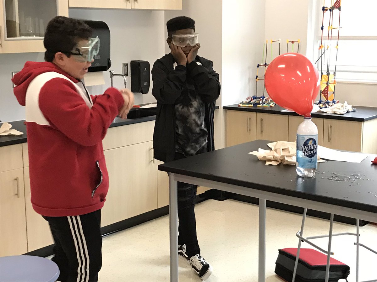 MrDPagel's tweet photo. Great times exploring Sublimation in DPagel’s Science Lab today! #theACSWay #CougarPrideAVL https://t.co/JLzueU0RuH