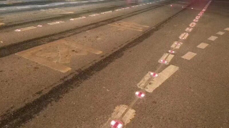 HeSales2's tweet photo. https://t.co/dKUgdQmUmm
9000 PCS solar road stud is being installing.
It's a big project.
#Roadstud #solarroadstud #reflectorcateye #cateye #stud https://t.co/LmJGtEvc65