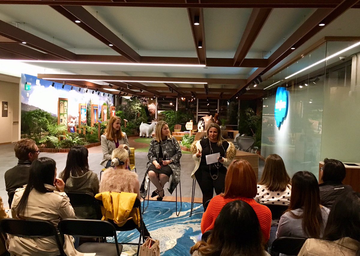 glamlion's tweet photo. “Building your dream career is about communicating your vision to those around you” @Bluewolf CMO @csklar, @salesforce's Sarah Patterson, &amp; @anaplan CMO @InboundMarketer sharing steps to carving out your dream career @Isabel_Alface https://t.co/tHmO59f9uU