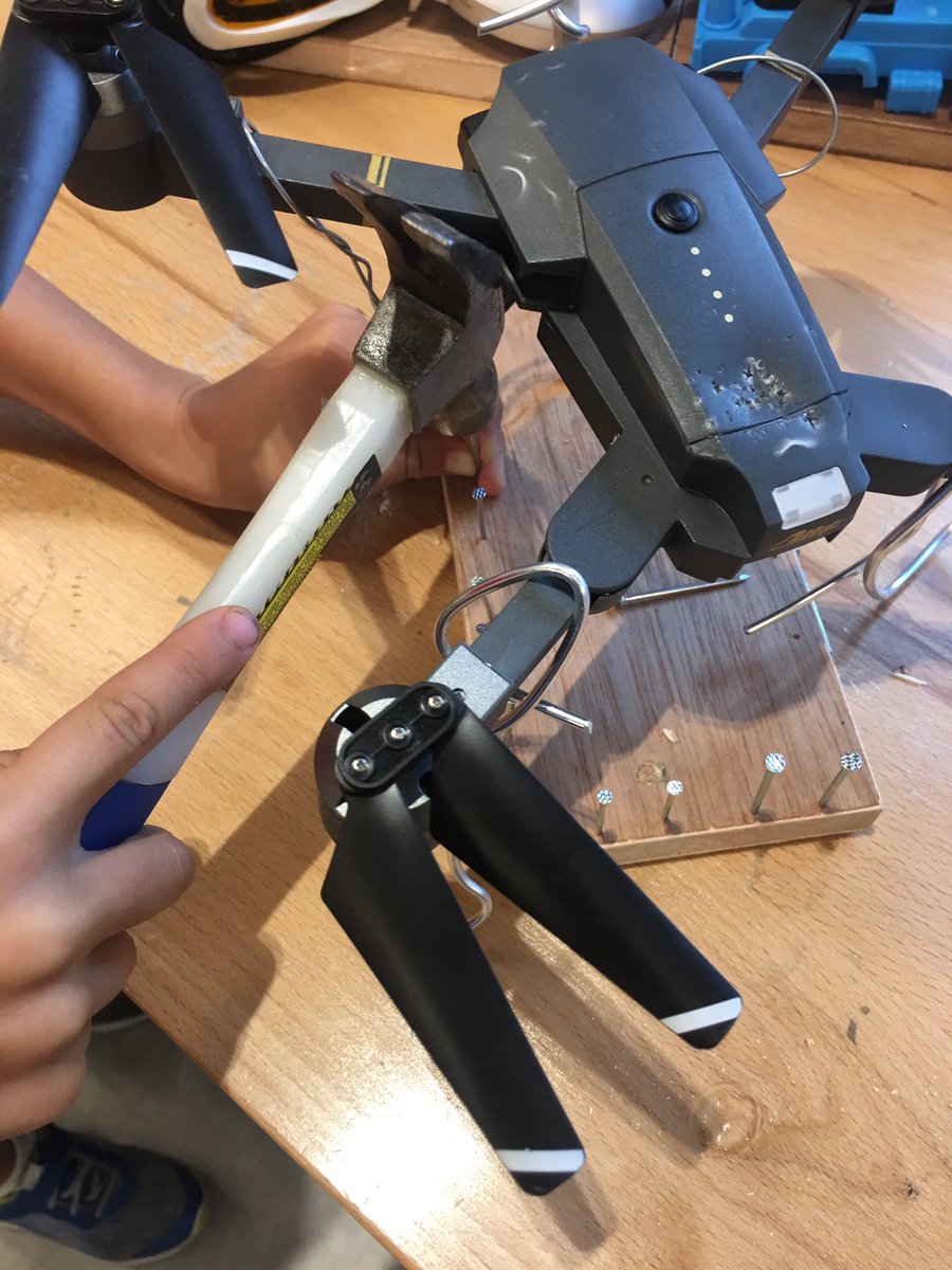 alytree's tweet image. Tinkering with engineering principals &amp;amp; Automaton #cdnisprojectinnovate @Makerspaces_com @21cli @ProjectZeroHGSE @exploritorium