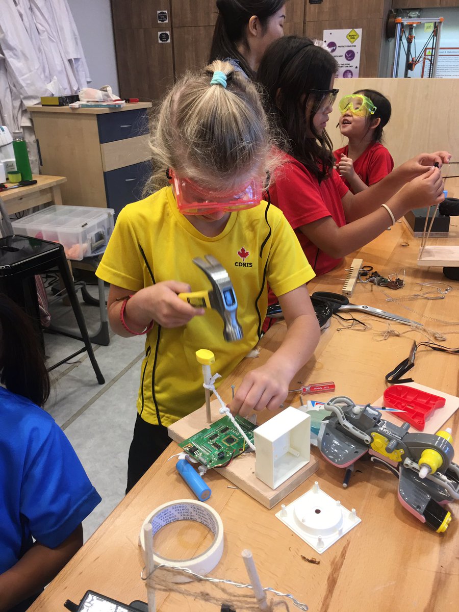 alytree's tweet image. Tinkering with engineering principals &amp;amp; Automaton #cdnisprojectinnovate @Makerspaces_com @21cli @ProjectZeroHGSE @exploritorium