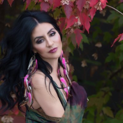 KellyDerrickson's tweet photo. #NewProfilePic https://t.co/O6GIvwam3S