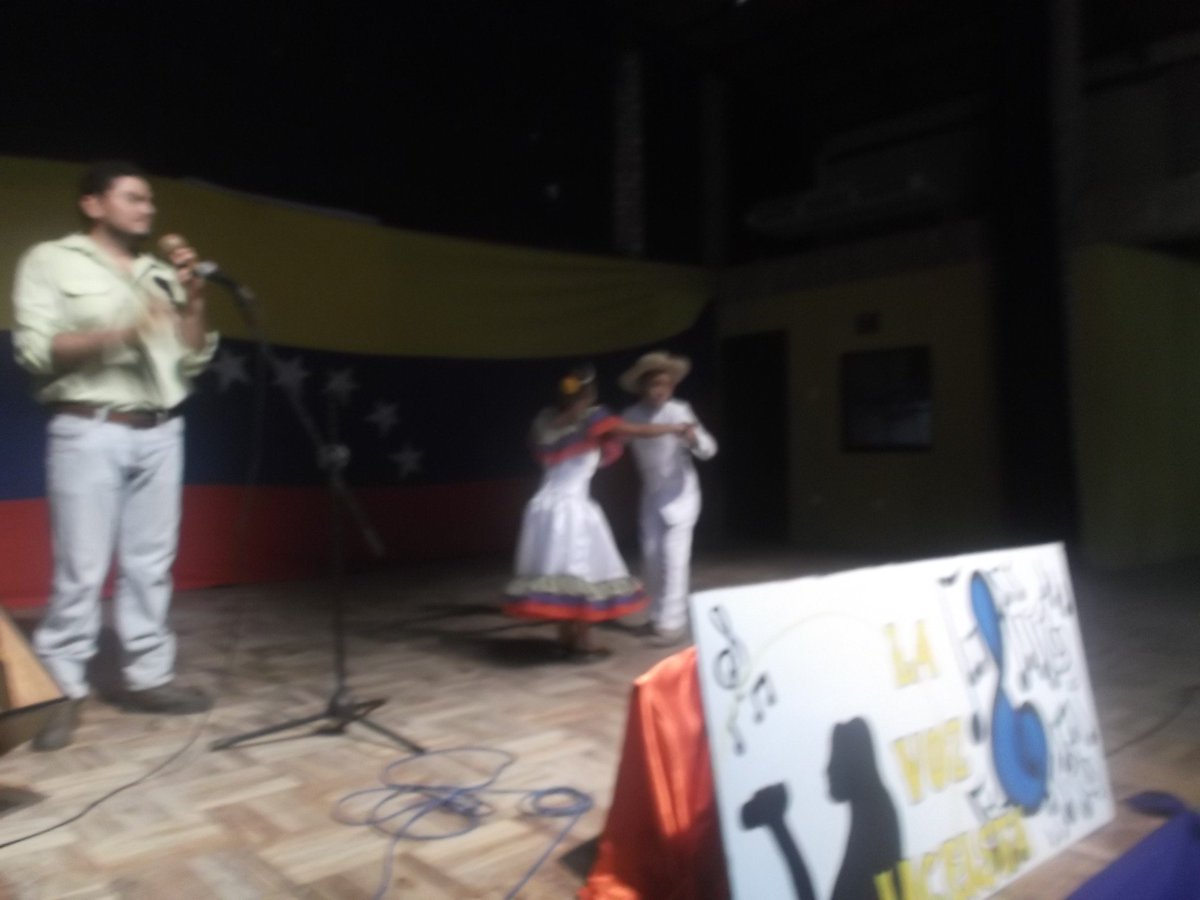 CSocopo's tweet photo. Encuentro de la Voz Liceista se realizo  hoy 14 Nov en  #Socopo Estado Barinas,Promoción y difusión de nuestra música tradicional Venezolana 
@MPPEDUCACION @CulturaZEBnas @culturatotlzedc @CulturaMPPE @psuvaristobulo @RosangelaOrozco https://t.co/ErlGbVvvv1