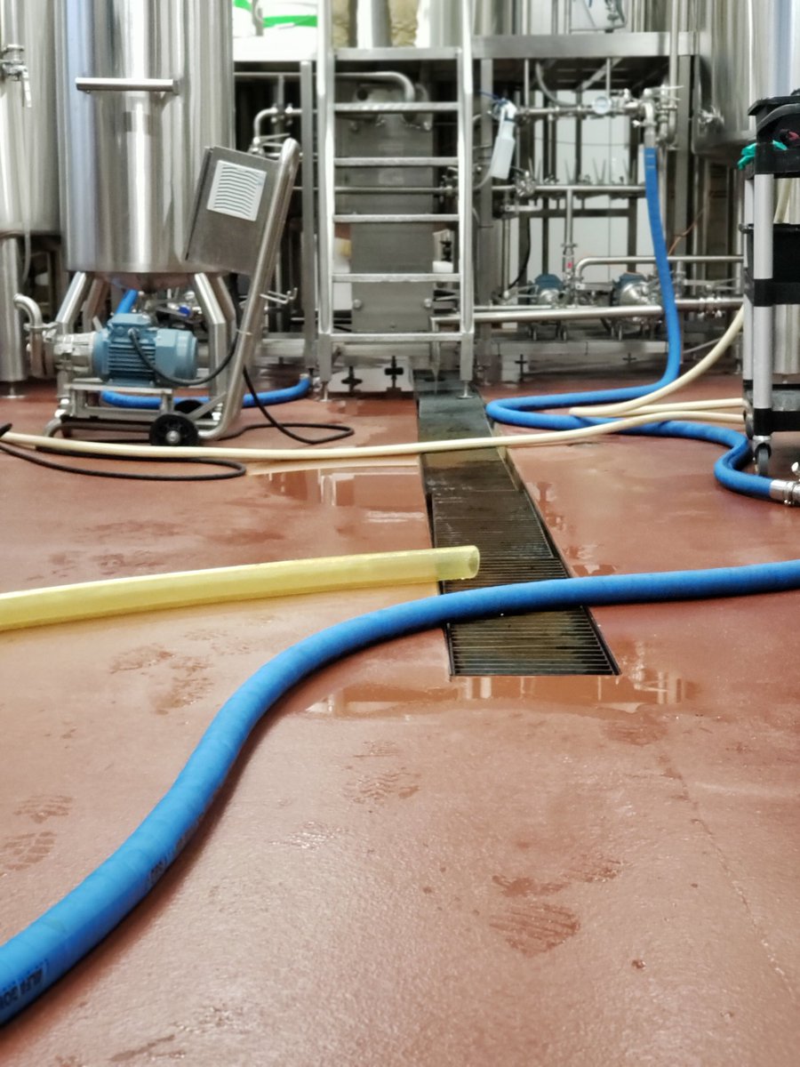 Columbia_Craft's tweet photo. #Batch100 just finished up!  November 30th is our 1 Year Anniversary.  We will have several new beer releases at #520GreeneSt to celebrate. Thank You #ColumbiaSC #ThankfulColaFam #ItsBrewtiful https://t.co/ACyr7WPQsd