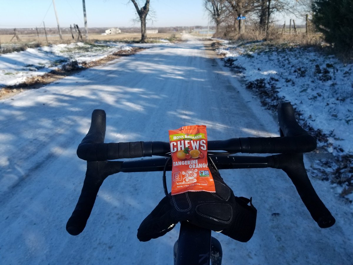 asanchez960's tweet photo. This #badhombre Can't afford a trainer...so I am stuck riding outdoors! At least I get to enjoy #RealFood #RealFlavor #RealFuel from @Bonk_Breaker @3FeetCycling https://t.co/87wKGZOnYC
