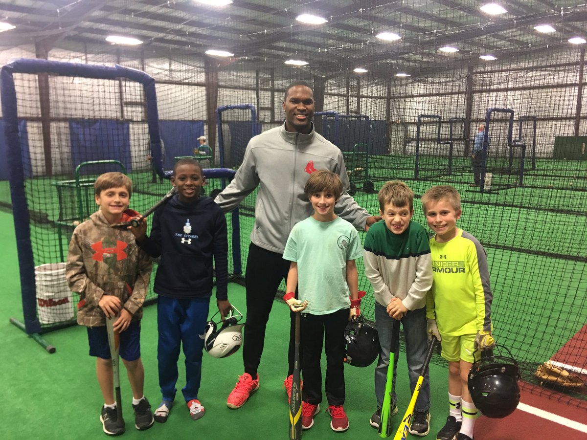 Thanks <a href="/Mr_AH_/">DeAndre Asbury-Heath</a>  for the batting practice tonight. Your the best and you really helped the kids getting ready for tomorrow’s game...hope we are rained out!