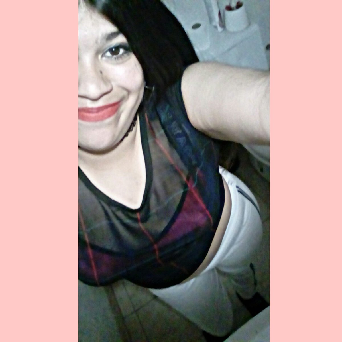 Ludmiramirez162's tweet photo. No me hable de la amor q ya me canse 👌😭😞 #argentina #Pasapalabra #OT18Gala8 #YouTube @iJuanma @Tbambino @lauraRin05 @combatearg https://t.co/ngMSNH8opp