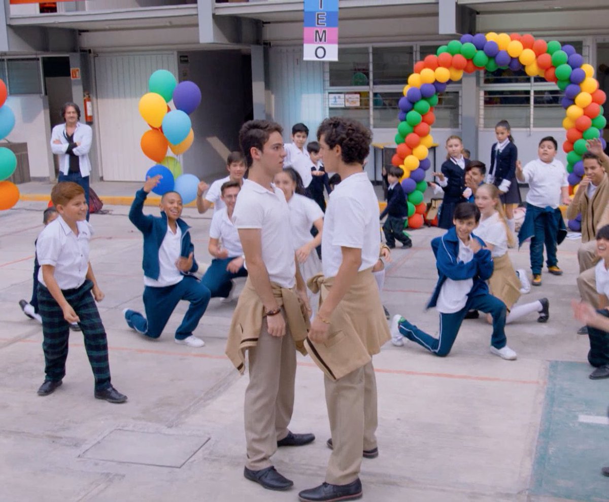 MiMaridoFamOf's tweet photo. ¡Que momentazo! Es oficial Temo y Aris ya son novios 🤭🥳👏🏻  #MMTF2 https://t.co/7Gvr7V0qRo #Aristemo #TodosSomosAristemo https://t.co/g9IHOTIIRM