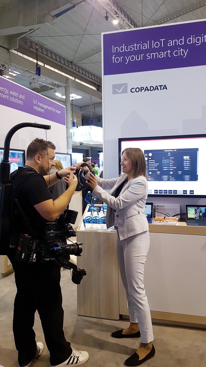Even the camera men want to experience the #Industrial #IoT and #MixedReality solutions from <a href="/copadata/">Ngoc Han</a> 😉 ➡️ booth #B213 #SCEWC18 #SCEWC2018 <a href="/SmartCityexpo/">Smart City Expo World Congress</a> #zenonrocks #Microsoft #HoloLens @microsoftholo <a href="/msPartner/">Microsoft Partner</a> @MSFTCityNext