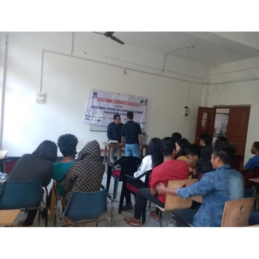 SveepEK's tweet photo. EVM &amp;VVPAT Awareness cum Demonstration followed by interactive session with the students of Govt. College Seppa on 14th nov 2018.
#SveepEastKameng 
@ceoarunachal https://t.co/pdh0cRBEaB