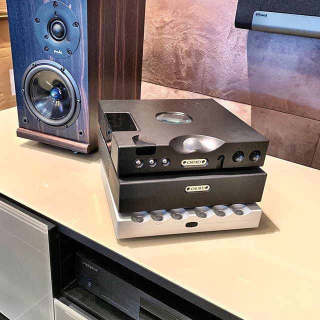 AudioVenue's tweet photo. Got to see the new offerings from Chord Electronics yesterday. #chord #chordelectronics #hugott #mscaler #db1 #proac #ttoby #upscaler #dac #headphoneamp #poweramp #compacthifi #hifi #hifiseperates #audiovenue #ealing #maidenhead https://t.co/o5MMz5jYt4 https://t.co/FxWSiGQzPg