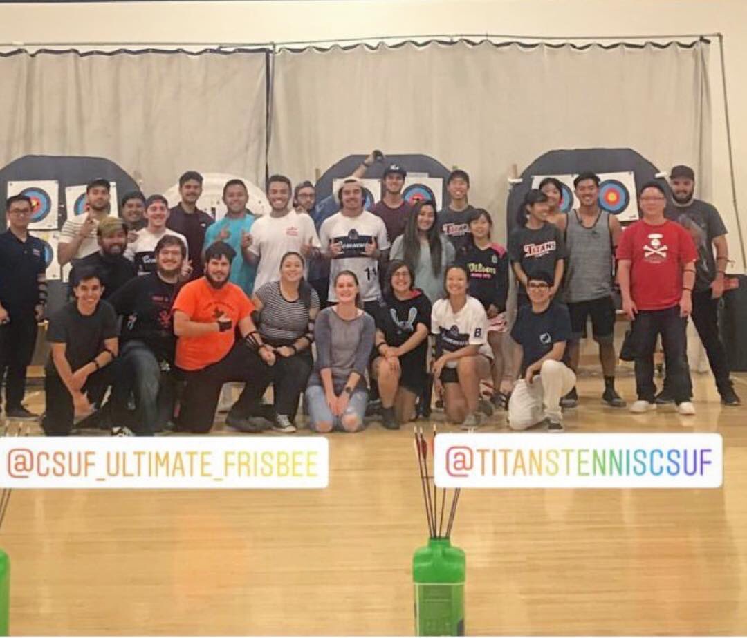 ArchersofCSUF's tweet photo. BIG shout out to our fellow Titans who participated in tonight's Sports Swap! Glad everyone had a fun time tonight! 💪🏼😁🏹🎯 #SportSwap #equestrian #tennis #ultimatefrisbee #softball #csuf #csufullerton #csufarchery #archersofcsuf https://t.co/CTBUWUADNF