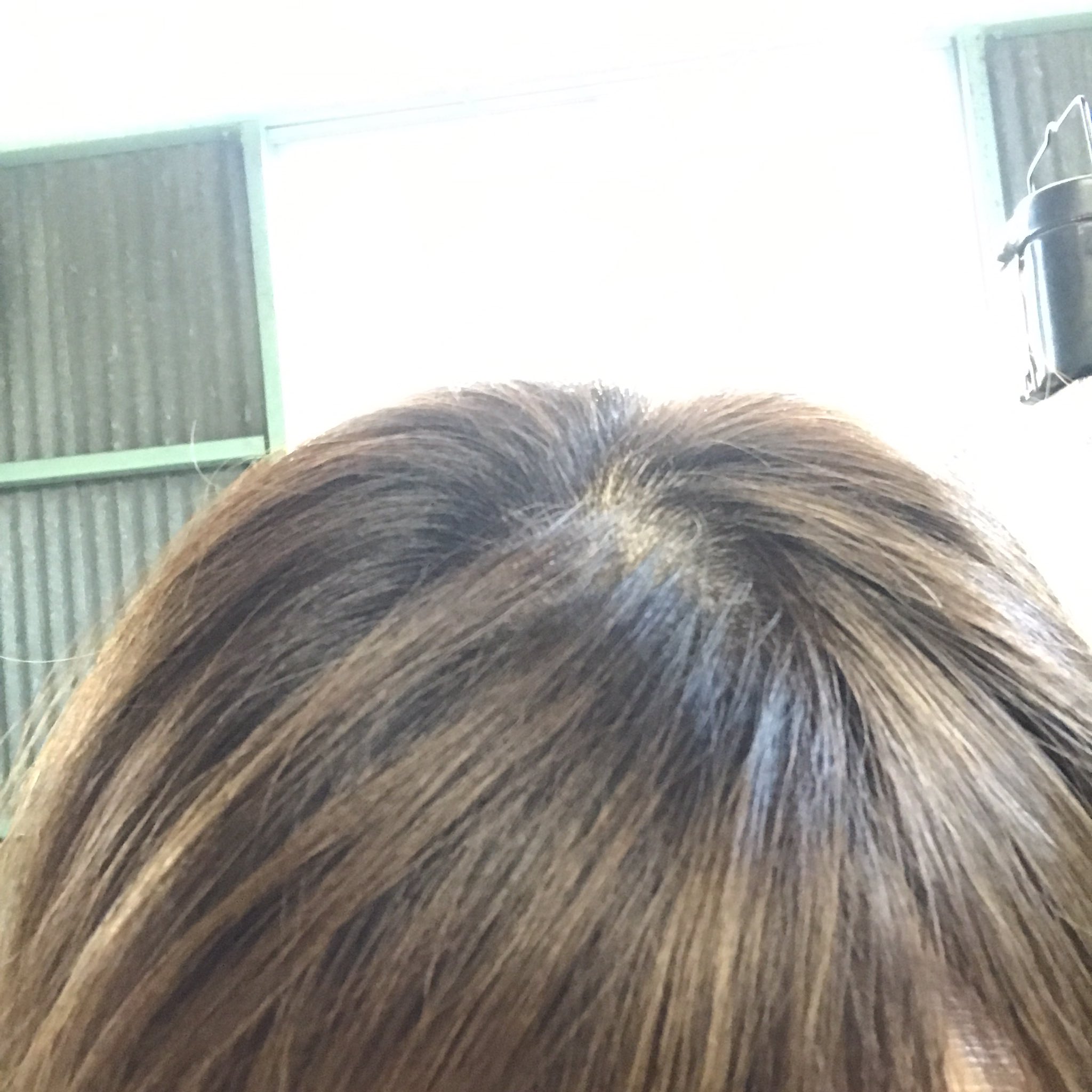 Neonange ヘッドスパとマッサージを10分ずつ 強めで気持ち良かったー カラーはちょっと暗めになった ベージュという表現は難しい ミルクティーかな Avedaアンバサダーでヘアカラーモニターをしました Avedaアンバサダー アヴェダカラー