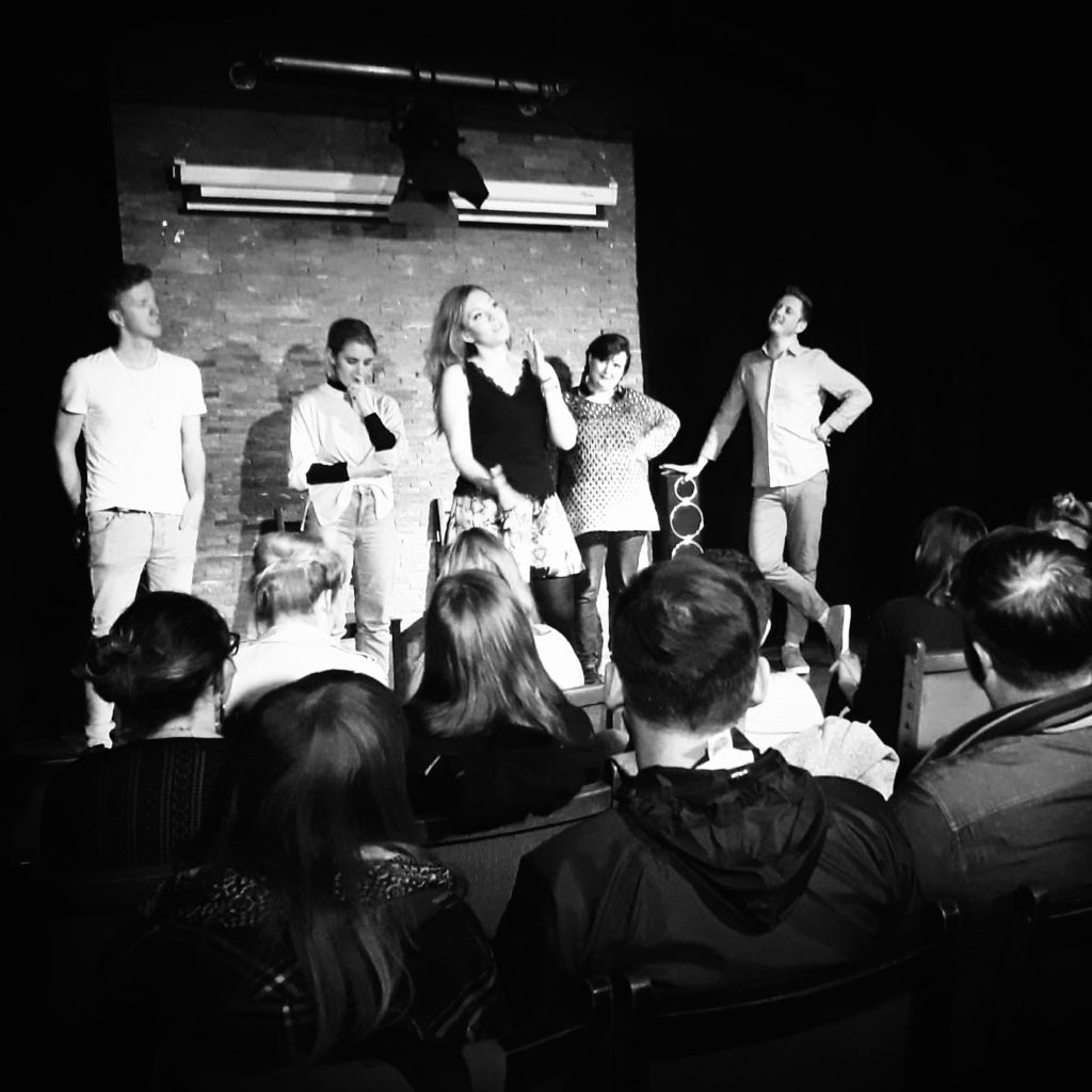 FAImprov's tweet photo. 📸 A FULL HOUSE for The Last Supper's first monthly sermon over in Camden last week + Harold's galore & MORE!
& up this week we got #HaroldNight #Cagematch #ElClasico #Jacuzii #RADPARTY #GilbertOswald #TeacherJam
#BIGWEEK #FAimprov
ALL SHOW TICKETS https://t.co/4bGbY1L7Oi https://t.co/WqUDfZdMHo