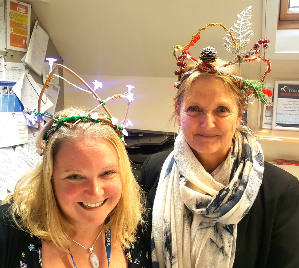 furzehamprimary's tweet photo. Please come along to our PTA Lantern Making Workshop tomorrow at 3.30pm & also on 23rd Nov to make a fantastic lantern or a willow crown ready for the Brixham Lanterns, Light & 'Luminations parade. #inspiredforlife #SupportOurPTA #OfficeQueens https://t.co/GpcA3FlOKd