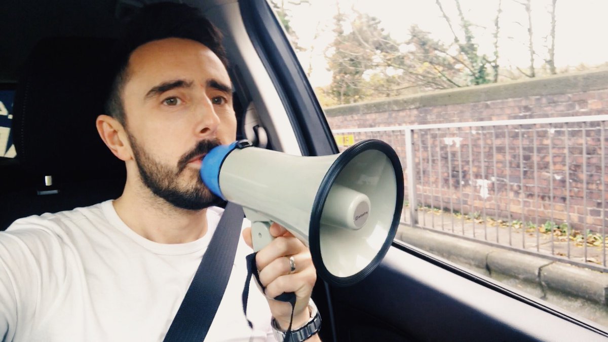 CapitalSWales's tweet photo. #YESWEEK day 3😂🤦🏻♂️
How did Matt get on cruising around South Wales with a megaphone promoting Capital Breakfast? Find out next 🗣🗣 https://t.co/8BY4rlI3RC
