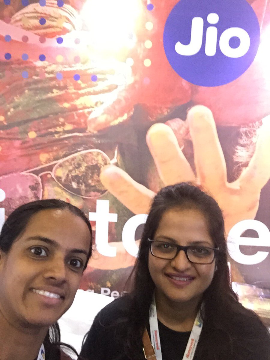 Chavi36284023's tweet photo. At the Jio stall...career fair at #GHCI18 #JioDiversityAndInclusion #JioatGHCI2018 https://t.co/hpusUQgbru