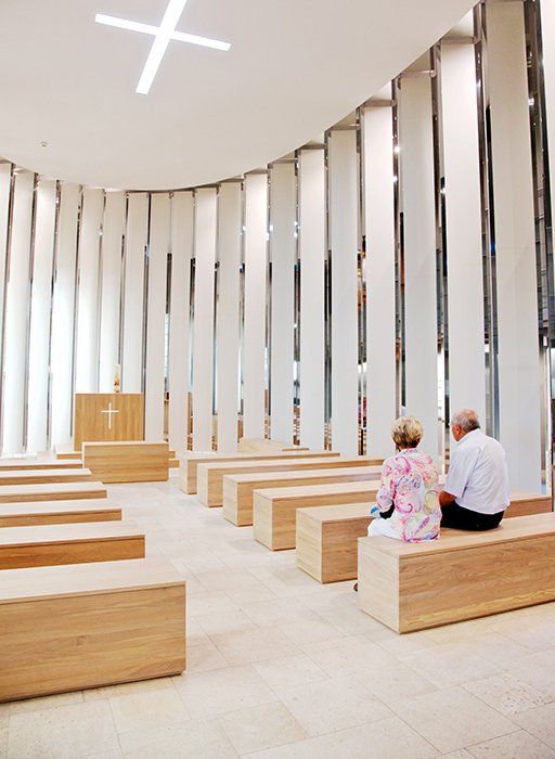 leuchtenburg_de's tweet photo. Zum Buß- und Bettag am 21. November überträgt @DasErste einen LIVE Gottedienst aus der einzigartigen Porzellankirche auf der #Leuchtenburg. Das heißt um 10 Uhr @ARDde einschalten! Wer ist dabei? 
#BußundBettag #deinThüringen #Gottesdienst #live https://t.co/DJGJqvA0lz