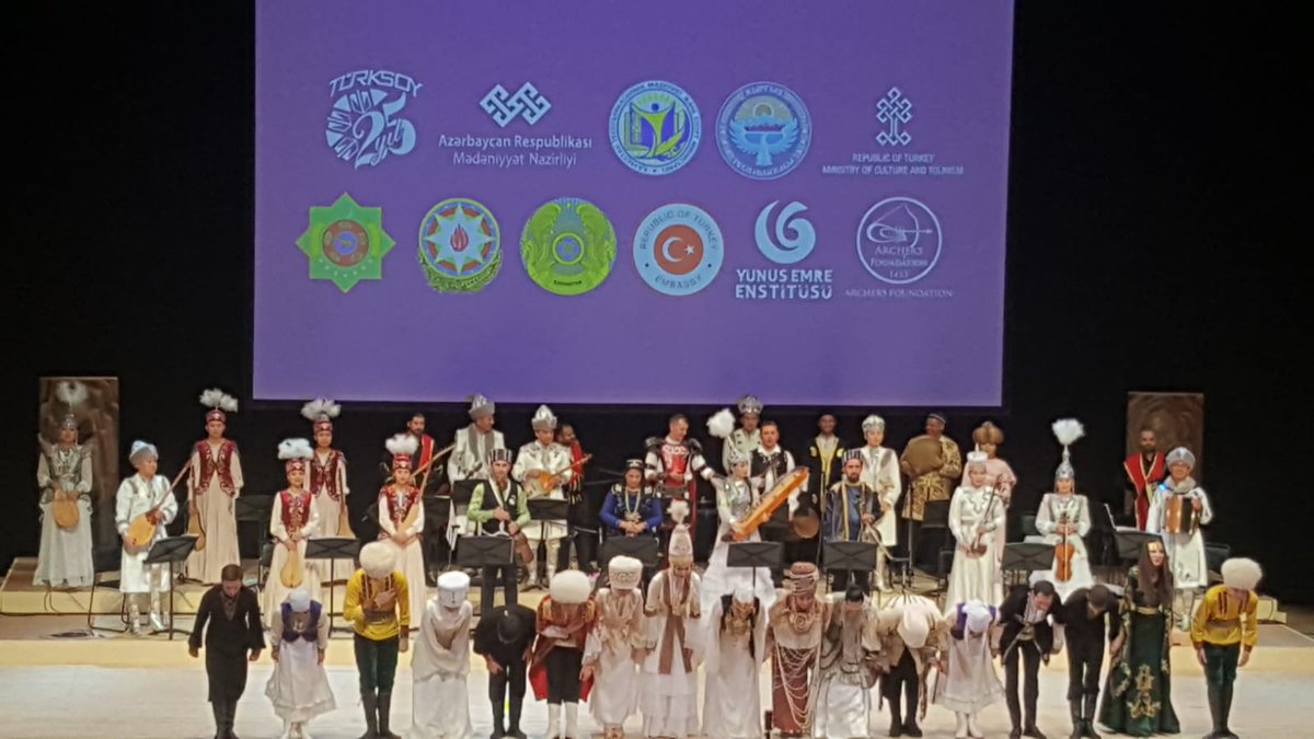 yeetokyo's tweet photo. Türksoy ile beraber düzenlediğimiz Türkçe konuşulan 12 ülkeden 50 sanatçı ile gerçekleştirilen Japonya Turnesi,Kawaski'de Japon sanatseverler ile buluştu.  20'sindeki gala konserine sınırlı sayıdaki ücretsiz bilet için : https://t.co/fQwyU5oE9f https://t.co/K1RcS1DChN