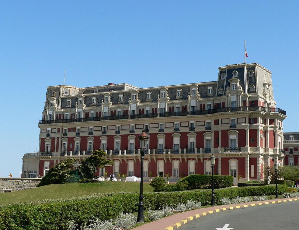 batirama's tweet photo. Eiffage rénovera le palace de Biarritz https://t.co/v96vmZ2iBK https://t.co/qWGWEMJkiY
