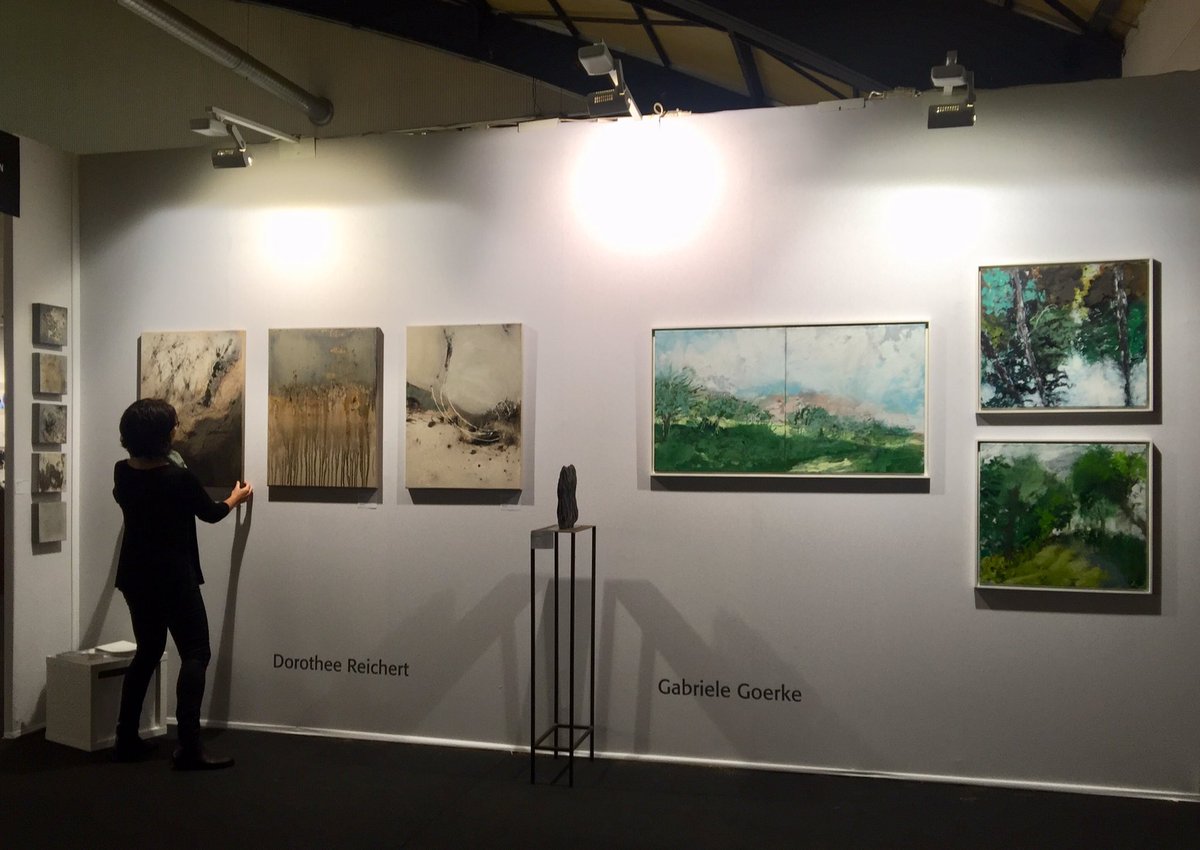 galeriesassen's tweet photo. Wir freuen uns auf die #Vernissage der @Startstrasbourg https://t.co/6MWFQsfEIl 2018 heute von 15 bis 22 Uhr #START2018 @strasbourg @Stras_Tourisme @galeriesassen #galerieluziasassen Booth D26 @Sascha_Foerster @bonntouren @frauhanke https://t.co/WHld2T2UgS