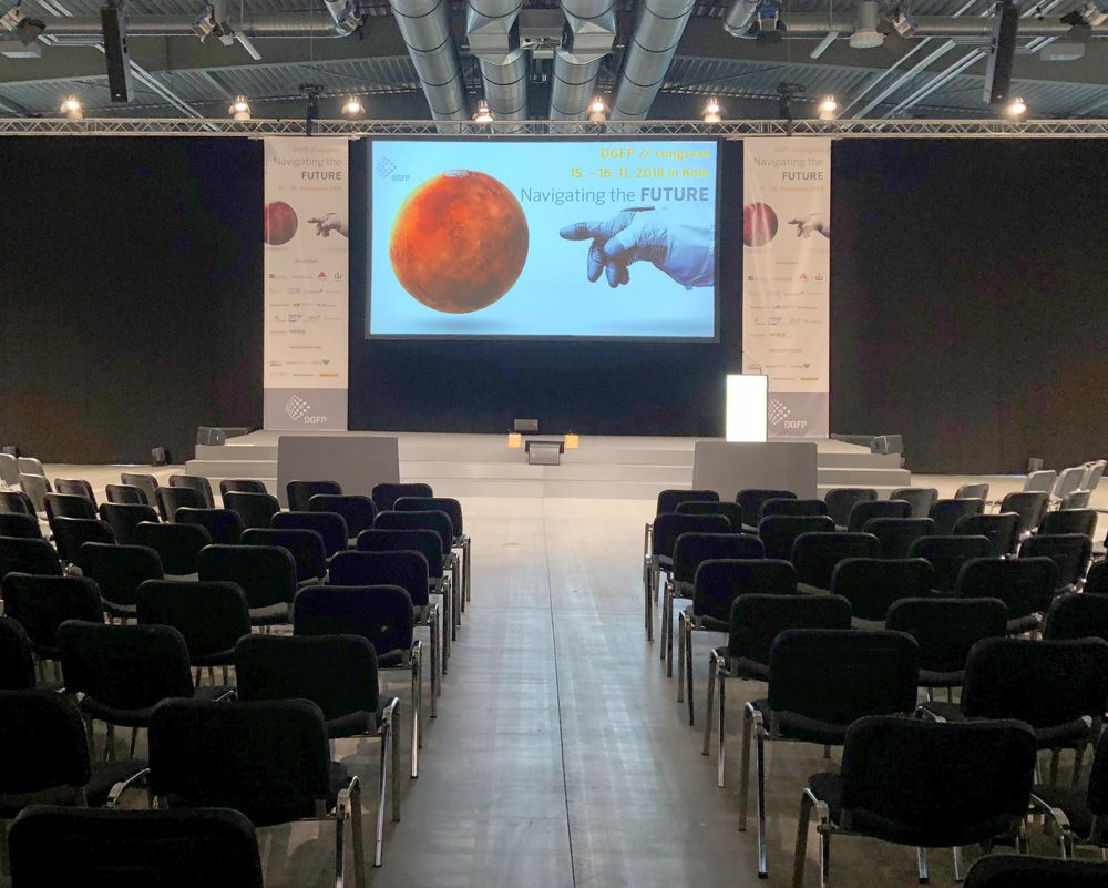 dgfp's tweet photo. Wir sind bereit für den Start des #DGFP congress in Köln! Beim #HR Event des Jahres treffen sich HR-Professionals, Entscheider und Querdenker und diskutieren rund um die Themen #Digitalisierung &amp; #NewWork. Stay tuned! #Mitmachen #Diskutieren #Zuhoeren #DGFPc18 https://t.co/lOPmxKncwu