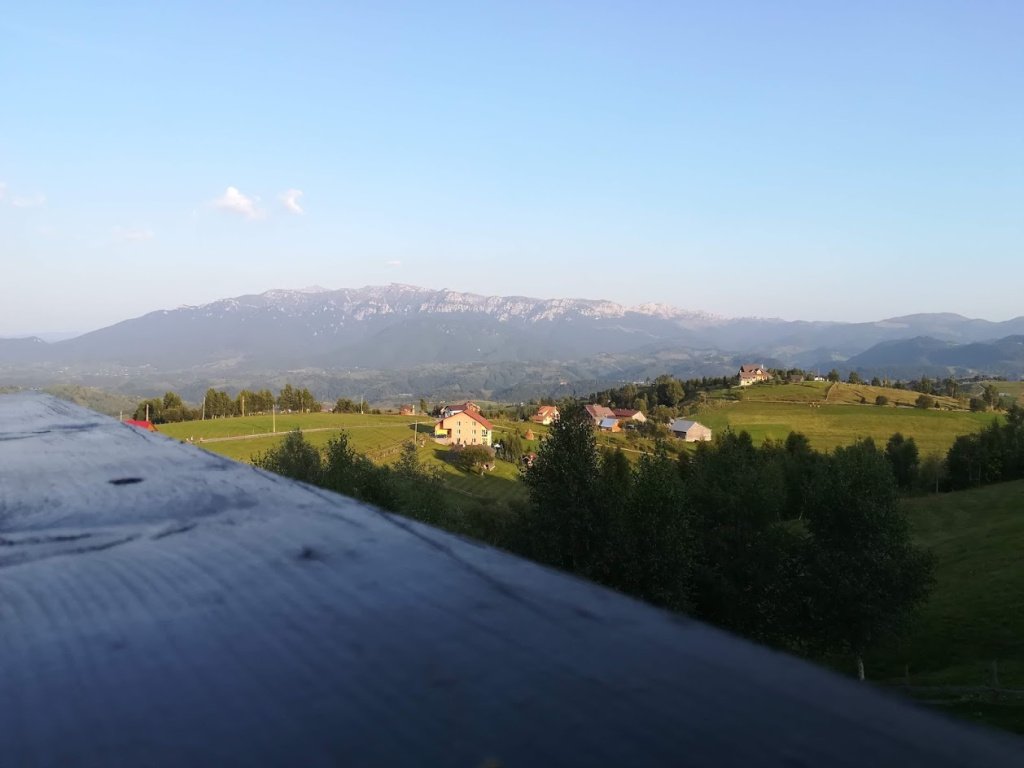 Am scris un guest post pe Back To Romania despre o destinație zen ioanamiroiu.wordpress.com/2018/11/15/am-…