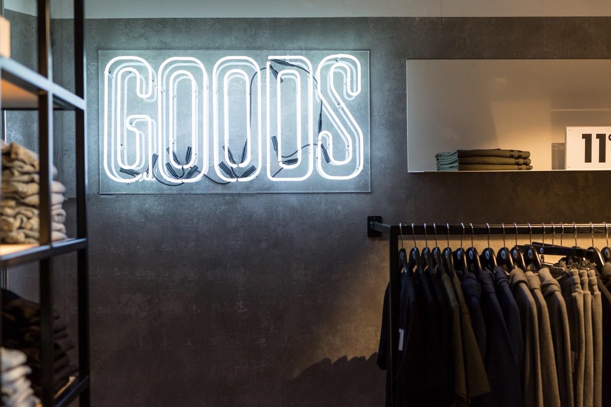 #tbt to our retail design project at <a href="/GoodsNorwich/">Goods Norwich</a>, just featured on the new global Viero Paints website! buff.ly/2DGh9eu 

Check out the effects of Viero surface finishes from around the world 🌍

#interiordesign #retailinteriors