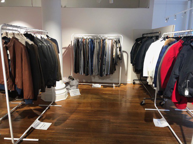 samplesally's tweet image. SPONSORED:  LUXURY DESIGNER SAMPLE SALE - 40%-60% off retail. More here&amp;gt;&amp;gt;&amp;gt; samplesally.com/luxury-designe…