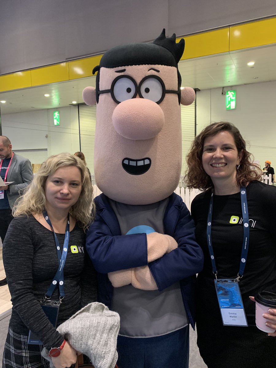 Making friends with Dexter at #xerocon