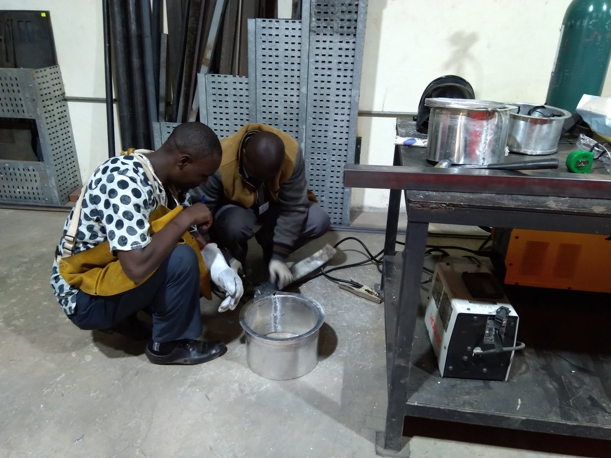 artisanhivee's tweet photo. #HCD4Juakali 
We all possess the ability to make. Our HCD approach creates that environment for us to be creative and get handsome.
#HCD4Juakali #KCBtujiajiri
@artisanhivee @MichelleNgure
@LisaKimondo @ab3d_ke
@heroyic @GearboxKE
@MichelleSewe @AfricaIEGroup. https://t.co/xKGsFEPdkw
