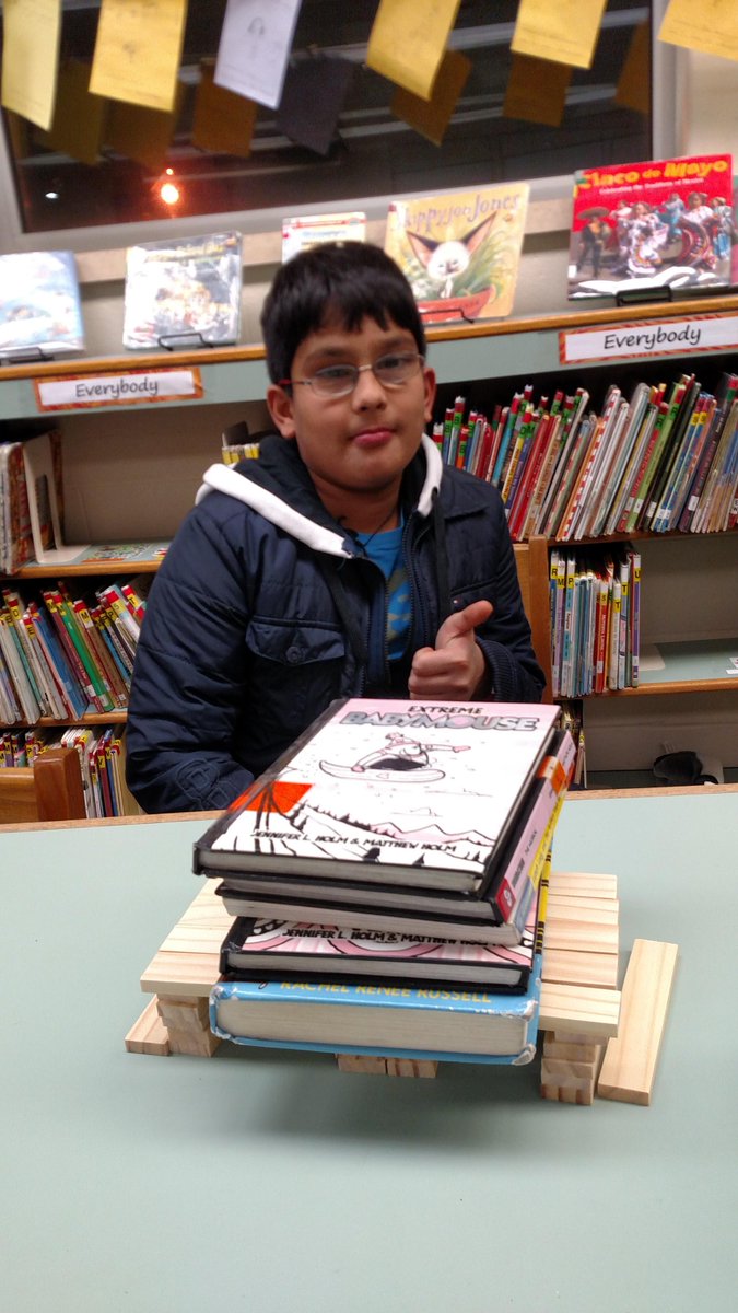 LPLibraryNBTS's tweet photo. One more photo from STEAM Night. Tell your friends to follow us to see all the fun things happening in the LP Libray! #lplibraryrocks #whylp #makerspace #STEAM #FocusIssues https://t.co/xo9gxaTSE9