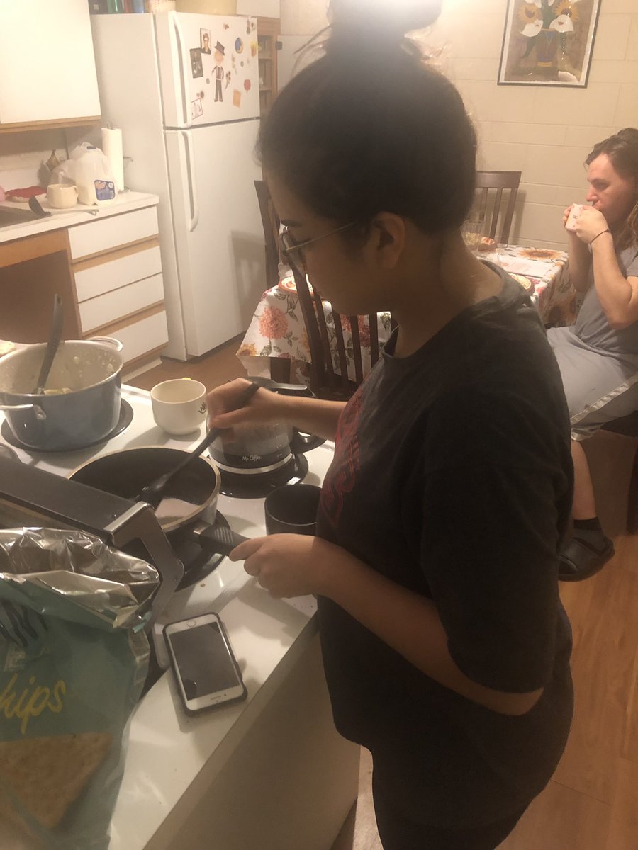 SelenaG2019's tweet photo. Thankful for the Pacelli Staff 💕 #StaffPotluck #PacelliHall #LiveSXU #WeAreSXU https://t.co/cxkVjtLt0X