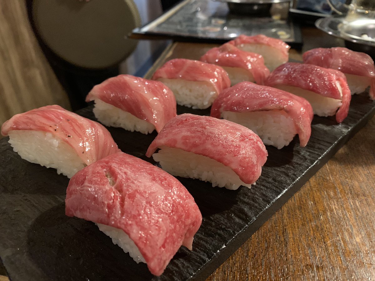 Nakayama0103's tweet photo. 招待で起業家の友達とワンランク上の焼肉食べ放題行く為に秋葉原行ってきました！
このクオリティで食べ放題は初めてだった笑
他にも海鮮とか最強の卵かけご飯とか全部食べ放題だったw
普段の焼肉より美味しい食べ放題行きたかったら是非！
#一心たん助 #秋葉原 #焼肉 #PR 
https://t.co/jqAXDl9DRA https://t.co/DQUU0wT3tj