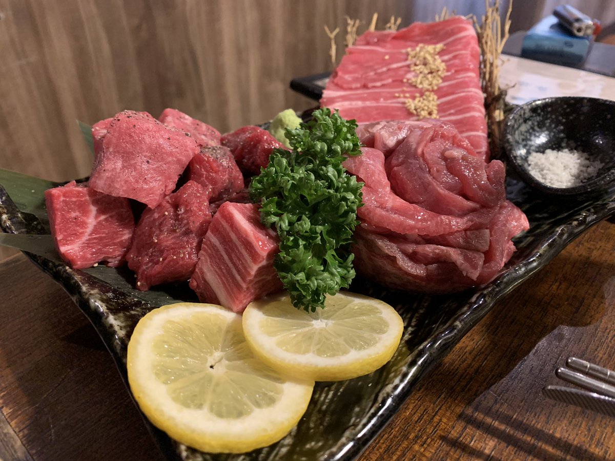 Nakayama0103's tweet photo. 招待で起業家の友達とワンランク上の焼肉食べ放題行く為に秋葉原行ってきました！
このクオリティで食べ放題は初めてだった笑
他にも海鮮とか最強の卵かけご飯とか全部食べ放題だったw
普段の焼肉より美味しい食べ放題行きたかったら是非！
#一心たん助 #秋葉原 #焼肉 #PR 
https://t.co/jqAXDl9DRA https://t.co/DQUU0wT3tj