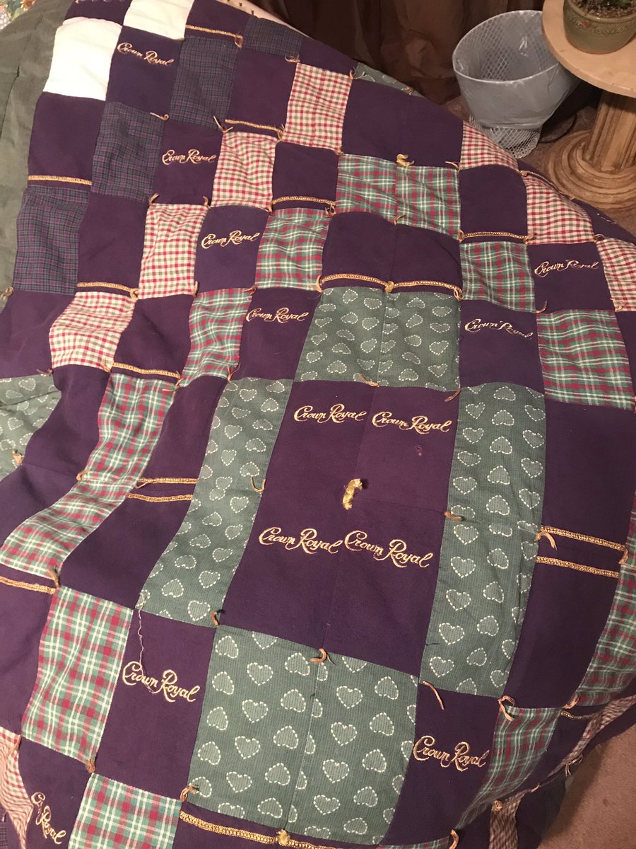 lindalinleon's tweet photo. @CrownRoyal https://t.co/Og51MSVPjo