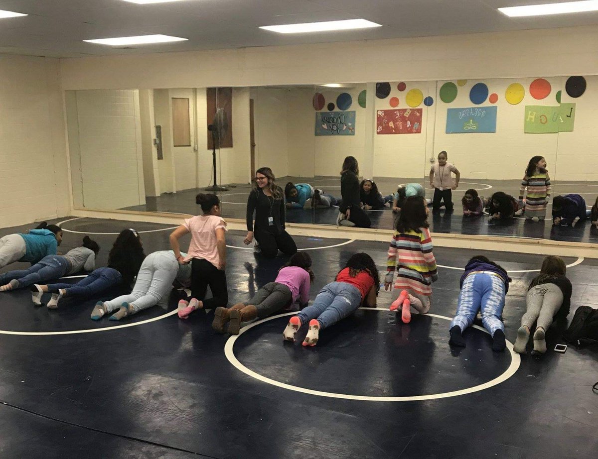 JCR077's tweet photo. Thanks to BlueCross BlueShield of Massachusetts and @TrueValue for transforming this space to a beautiful room for yoga, meditation and dance. #Clublove! #greatfuturesLowell #TrueValueofYouth #truevaluefoundation #Lowell #BGCGL_ @BGCA_Clubs https://t.co/YM3pzBP7lr