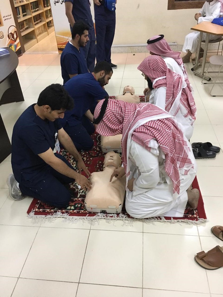 ahedNajjar's tweet photo. @PSCEMS_KSU SEM7 #EMS412 students starting the campaign in Hands only CPR for #schools. #EMSProud #CPR #Training #schoolsafety # https://t.co/J9ujMlK8tr