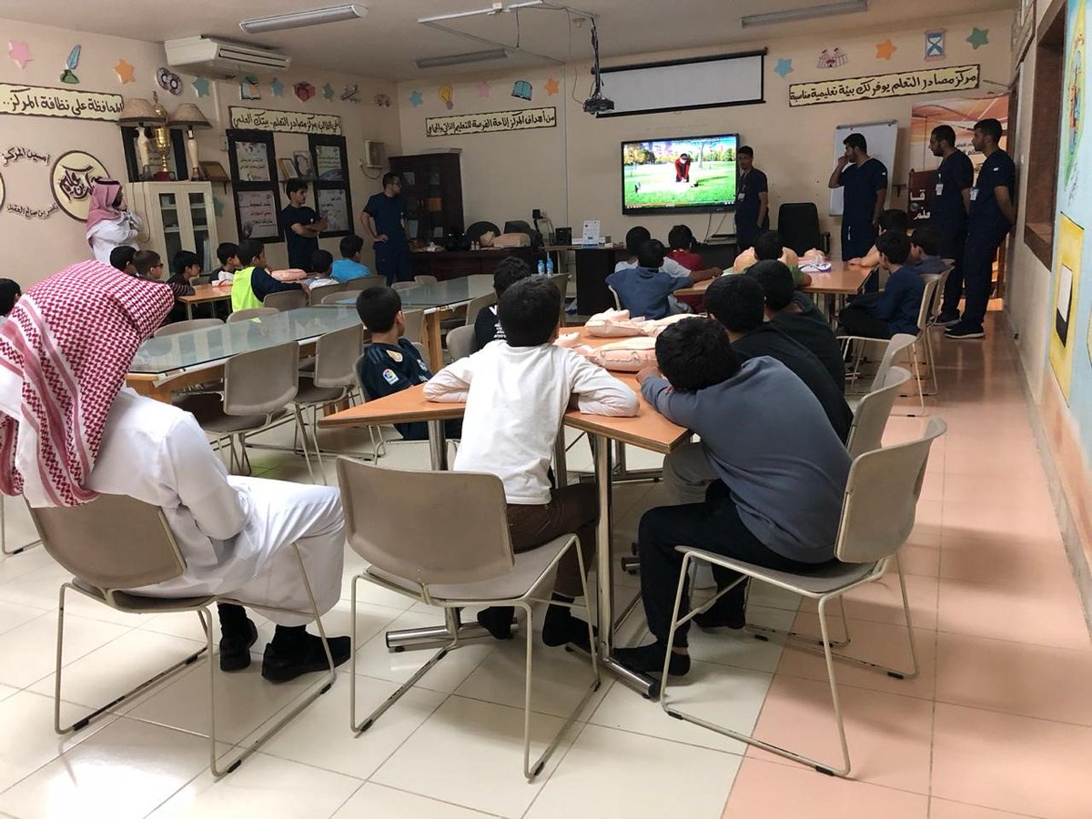 ahedNajjar's tweet photo. @PSCEMS_KSU SEM7 #EMS412 students starting the campaign in Hands only CPR for #schools. #EMSProud #CPR #Training #schoolsafety # https://t.co/J9ujMlK8tr