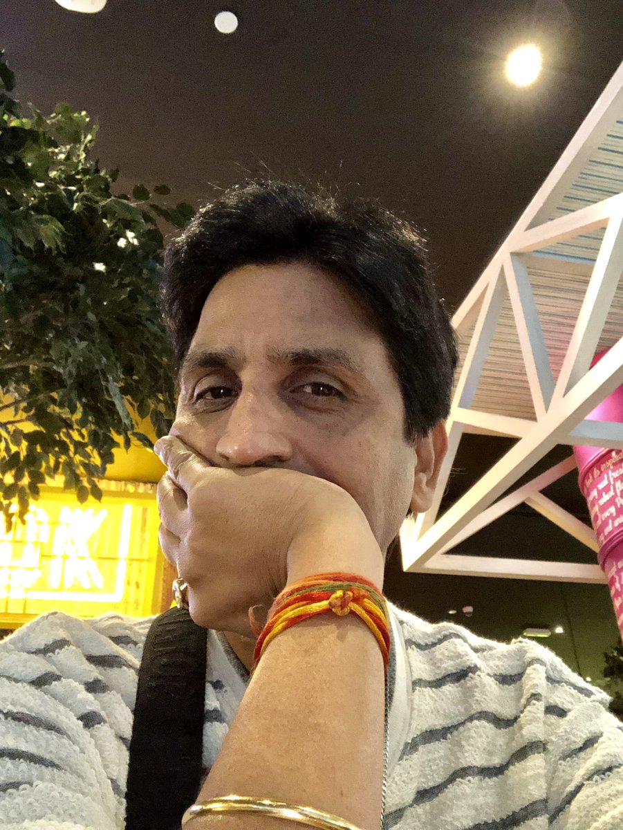 Dr Kumar Vishvas tweet media