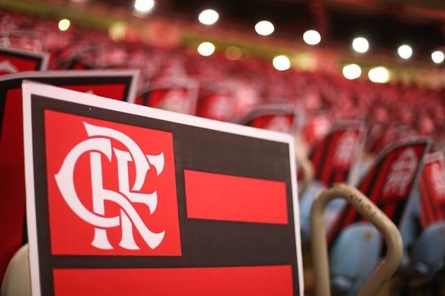 Alana_crf's tweet photo. 123 ANOS!!! Puta q pariu... te amo incondicionalmente. Mesmo na situação atual, foda se meu coração é rubro-negro negro #123fla https://t.co/WgVFHDbD0g