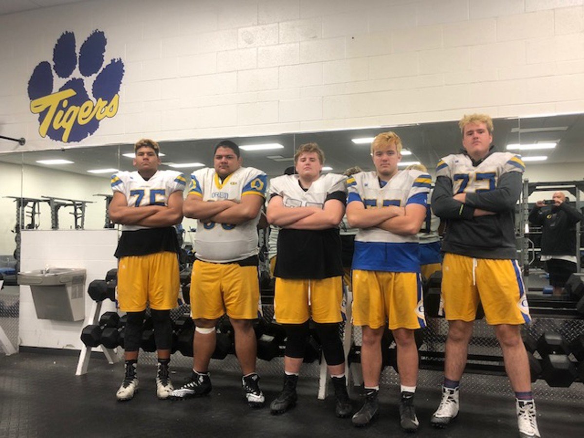 DeseretSports's tweet photo. Orem's (@OremTigerFball) (big) secret weapon is the chemistry and commitment of its offensive linemen
By @adonsports 
https://t.co/xDbq3JO5iG https://t.co/0SHmKsOYmM