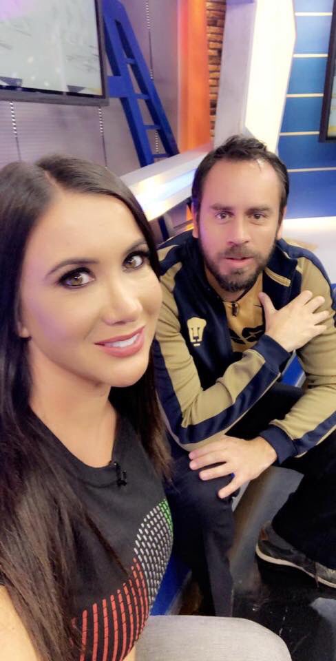 zel_forever's tweet photo. Zelibers!
Vamos a divertirnos y cerrar el miércoles en #ZonaPumaTDN , acompañen a @Mariazelzel y @Alonso_Cabral
📺 TDN https://t.co/hay5I8qwgM