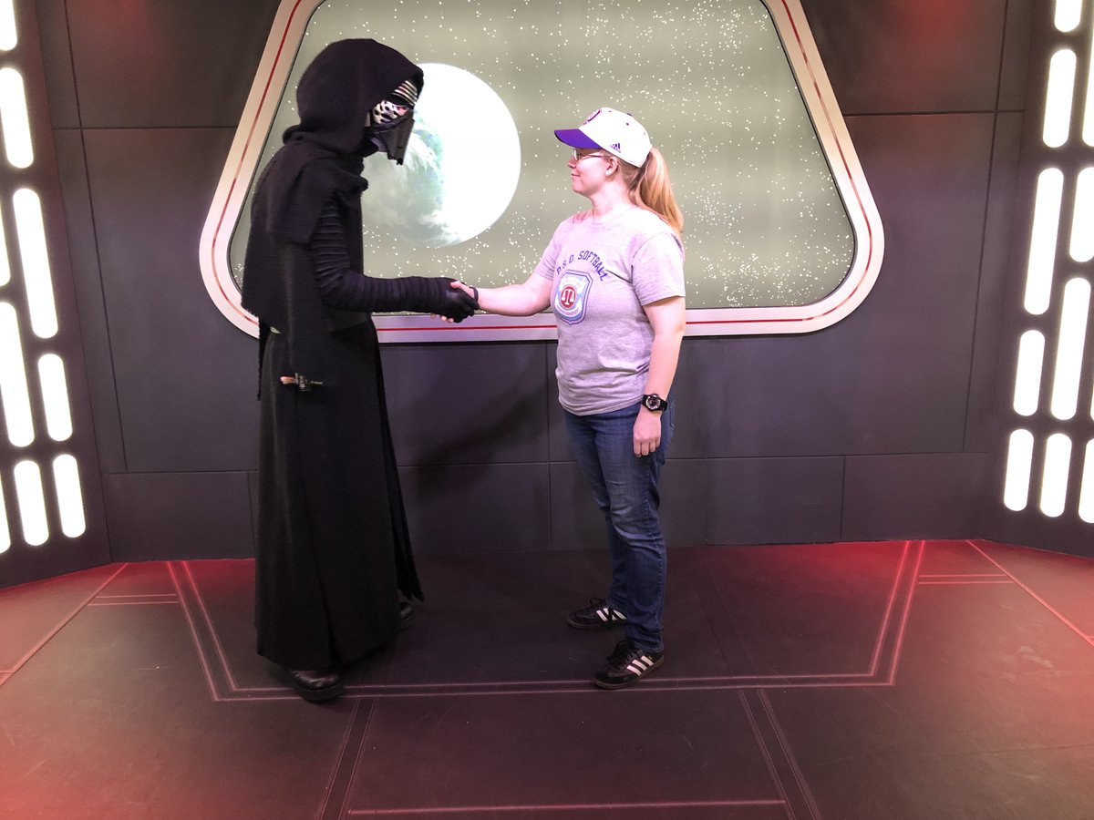 DanielleSpayde's tweet photo. So I went to Disneyland last weekend & was all #E4L in my Purgatory Sheriffs Dept Softball shirt, I figured the best decision was to rep the #EarperLife a day before the PCA's.
Fun times were had... https://t.co/eUp2mHFJmY