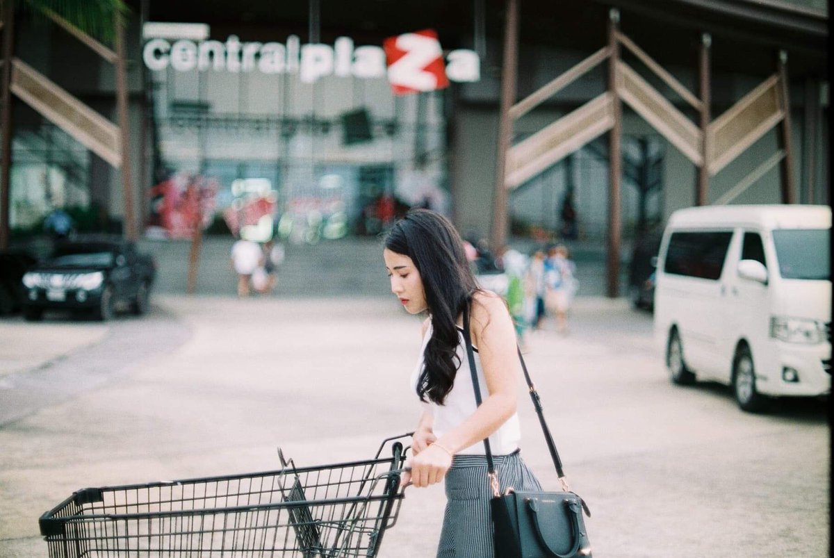nutchlll's tweet photo. ถ้าซื้อไปพร้อมใช้งาน เป็นตัว canon al1  ใส่ถ่านพร้อมใช้ได้เลย สภาพใหม่ เลนสะอาด ห้องฟิล์มสะอาด ไม่มีรา 
มีของแถม ถ่ายหน��าชัดหลังละลายสบายๆ
-สายคล้อง
-กล้อง
-เลนส์ ฝาปิดเลนส์
-ถ่าน
ราคา3,500 รวมค่าส่ง
สนใจDMหรือทักID:muyttt0 https://t.co/SuzPuFszgX