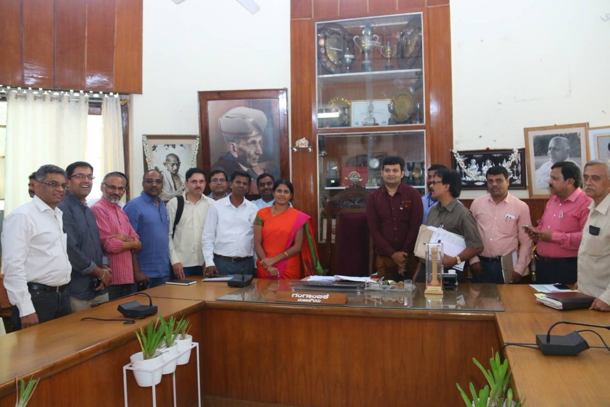 kdevforum's tweet photo. Hon.@BBMP_MAYOR As assured,pls #RESTOREROADS first.
Request you,Hon.@DrParameshwara funds of #300Cr plus Landacq funds for #Bellandur #Mahadevapura #ITCorridor #Road #Mobility.40cr-CarmelaramROB.Pls incld Junction upgrde of Kaikondrahalli,Doddakanneli
#SaveBellandur @bjparvind https://t.co/IyErv2K443