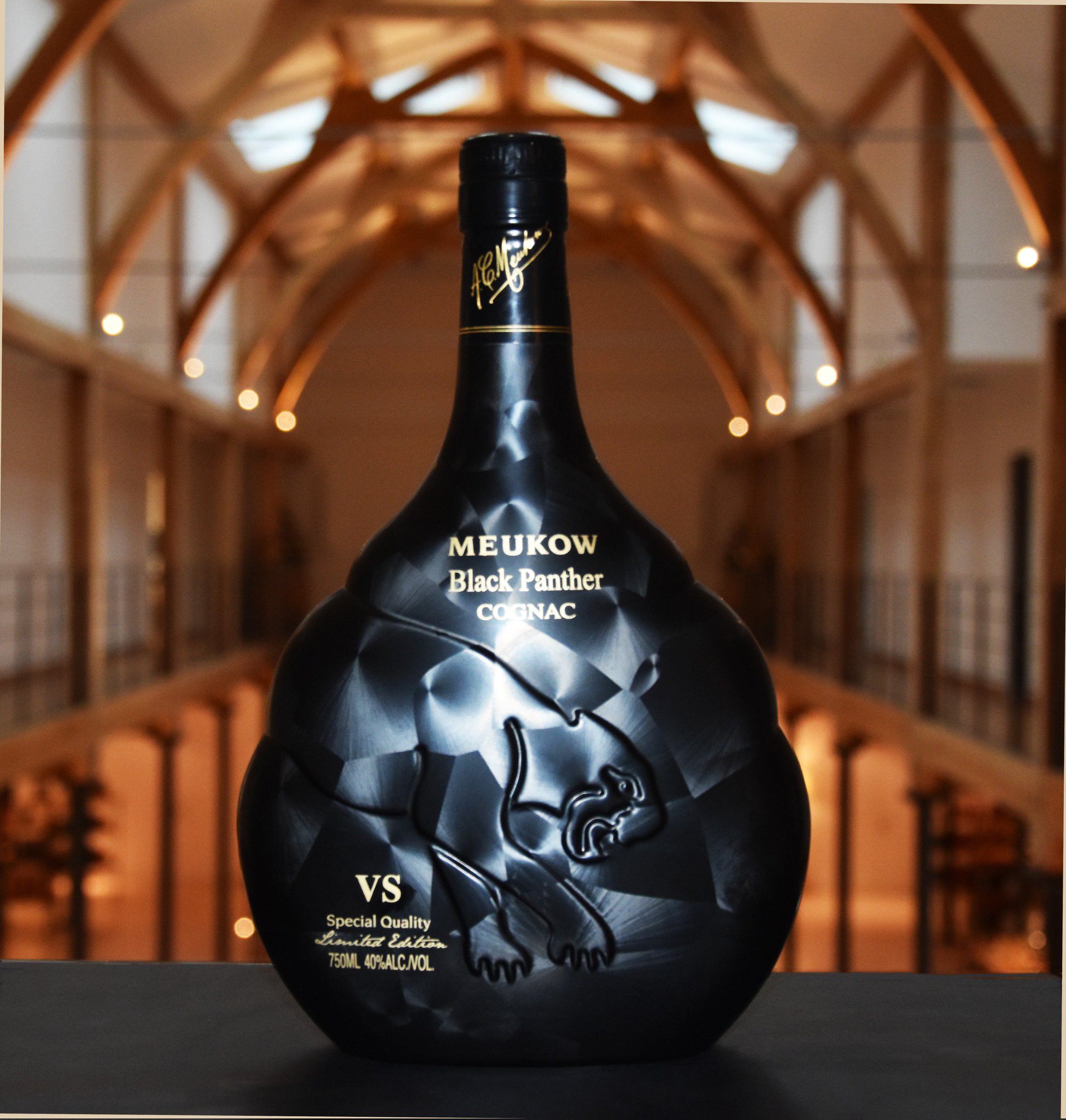 MEUKOW Black Panther Cognac 古酒 Meukow - CLM Brands
