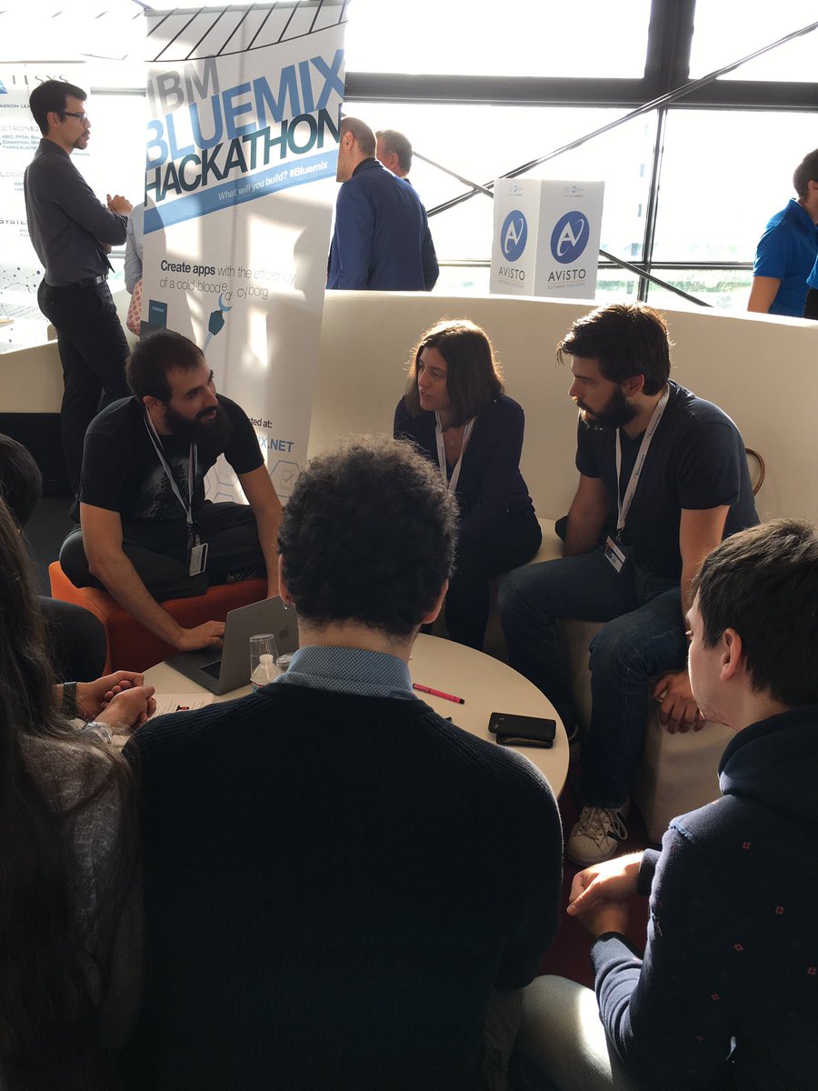 lmenache06's tweet image. @LaureenGinier @NicolasSarroche @SebastienGregoire au Forum #SophiaTech !!!! Ça bouge ça bouge chez @IBM_France !