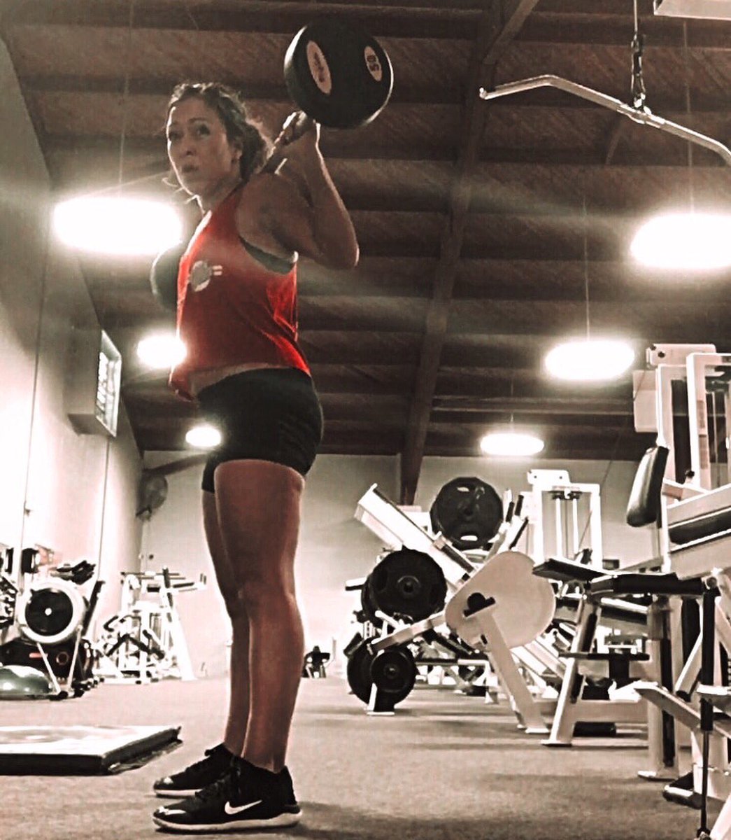 Dream_4Success's tweet photo. 👊🏽💯"With effort, consistency and determination come greats triumphs." ~ MLC (I said that)
P.S in two days- marks one month smoke free 🙌🏽yayy... told u I could😜!
#staymotivated #consistencyiskey #workthatbooty #befierce #gymmotivation #gym #fit #girlswhoworkout https://t.co/XlZgYVRHbg