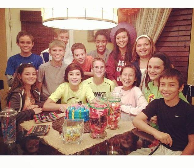 SaltyMaRico's tweet image. Happy 18th to the LOML @ReneeRamirez00 🤣🎆🎉🎂😱😍🤩😳 #TimeToGetAJob 🤭😜